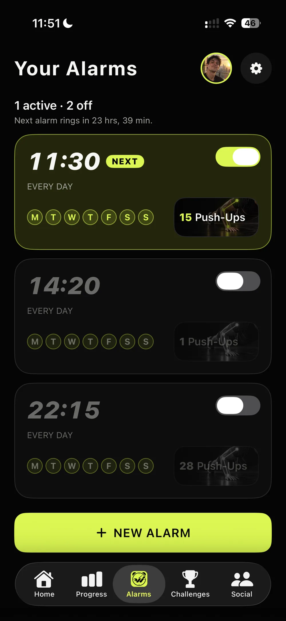 The Alarms tab: an 11:30 alarm marked Next, set for 15 push-ups, and two alarms switched off